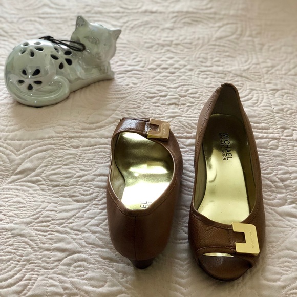 Michael Kors Flats - Picture 4 of 6